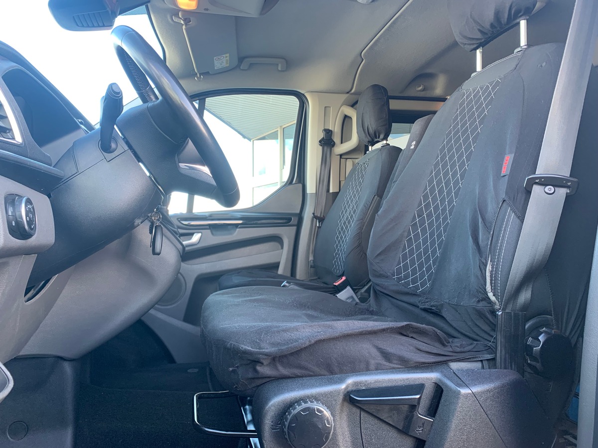 Ford TRANSIT CUSTOM 170 ch | 5 Places | TVA Récupérable