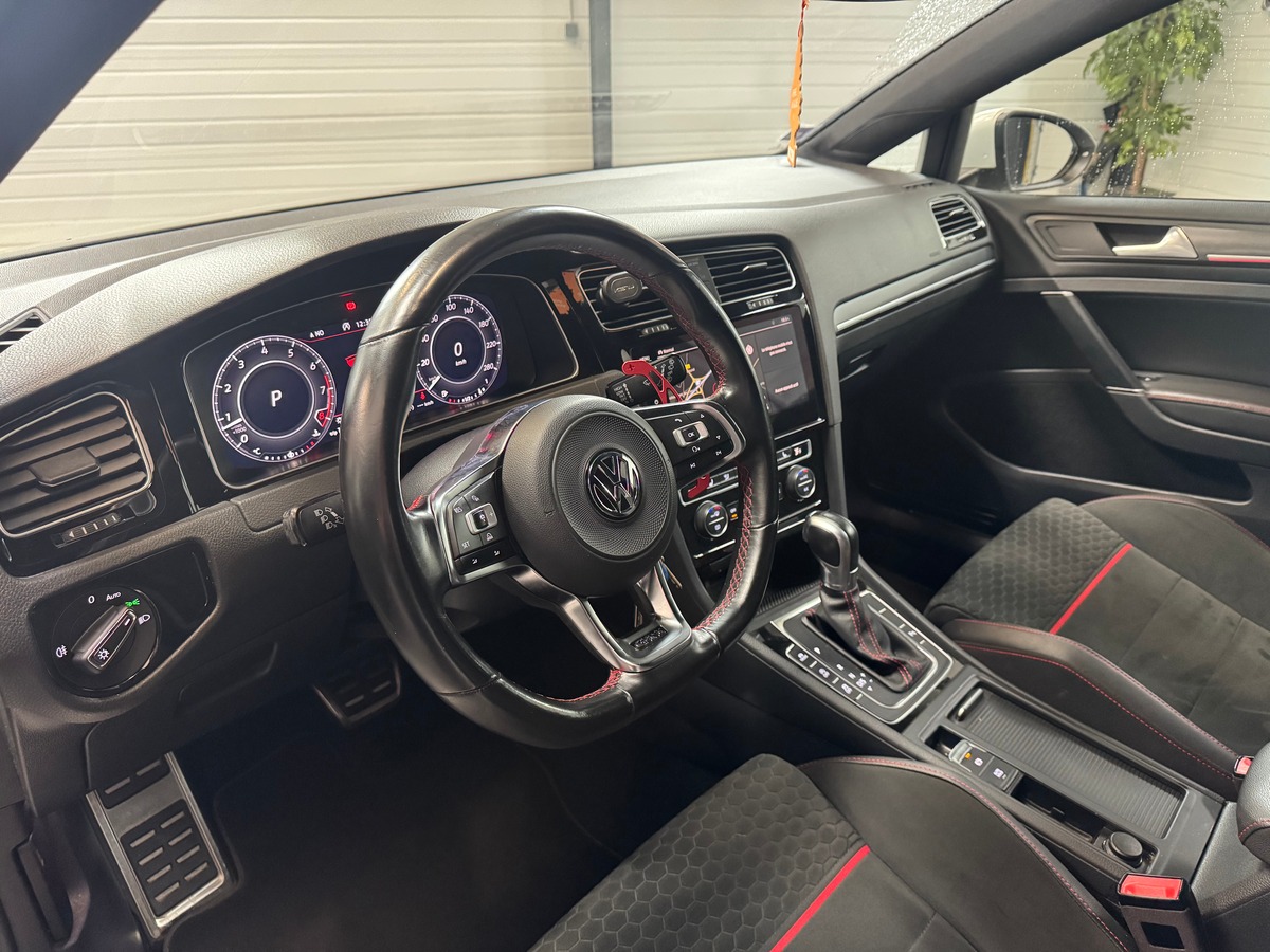 Volkswagen Golf 7 GTI PERFORMANCE 2.0 245 DSG7