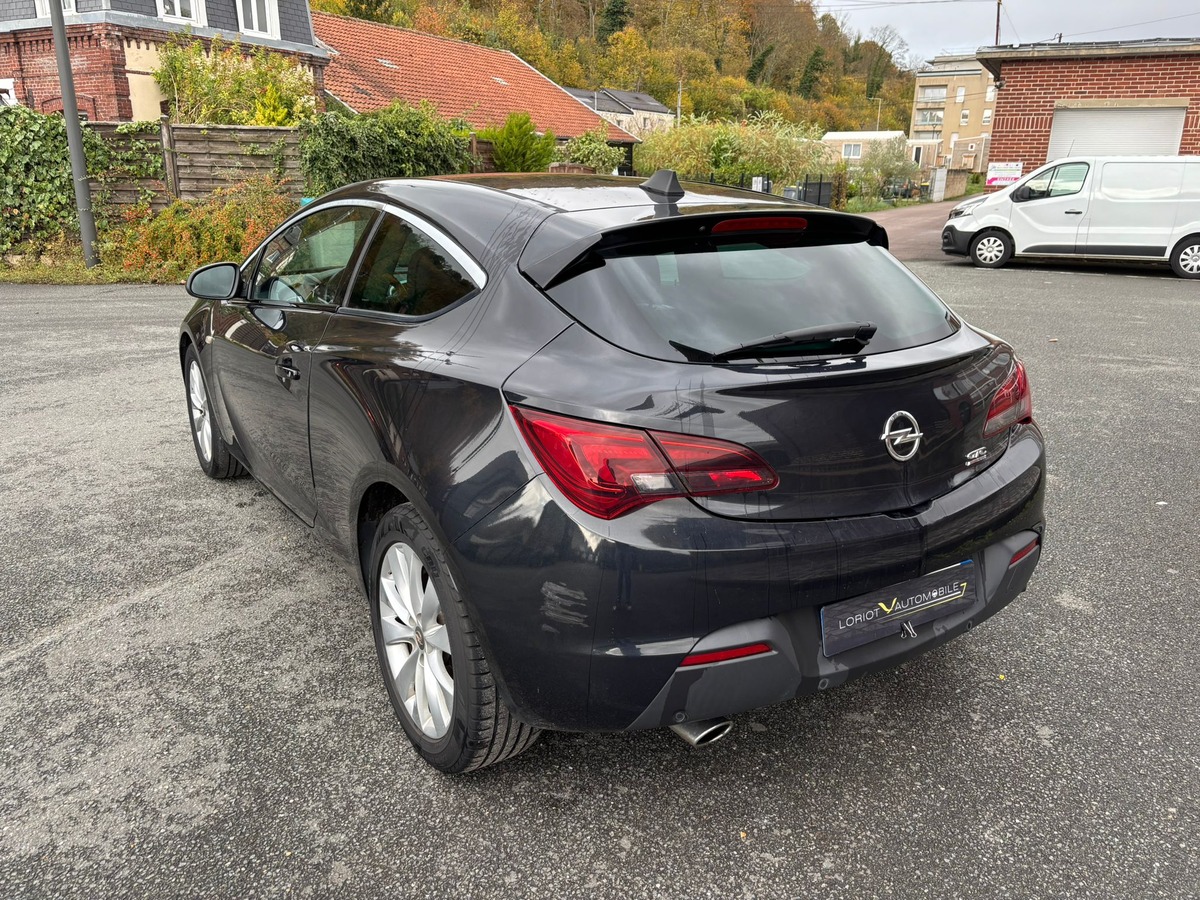 Opel Astra GTC 2.0 CDTI 165 INNOVATION - ATTELAGE - REVISE - GARANTIE