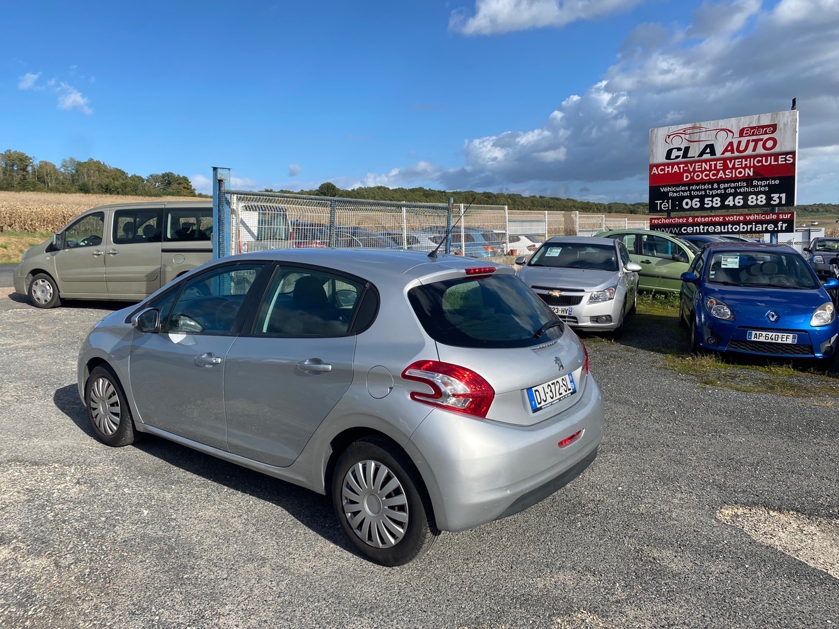 Peugeot 208 1.6 e-hdi 92cv 137015km d’origine