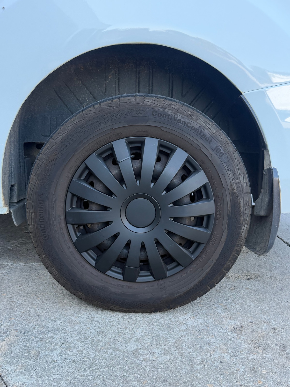 Ford TRANSIT CUSTOM 2.0 ECOBLUE 130 CH - 9 PLACES - ATTELAGE