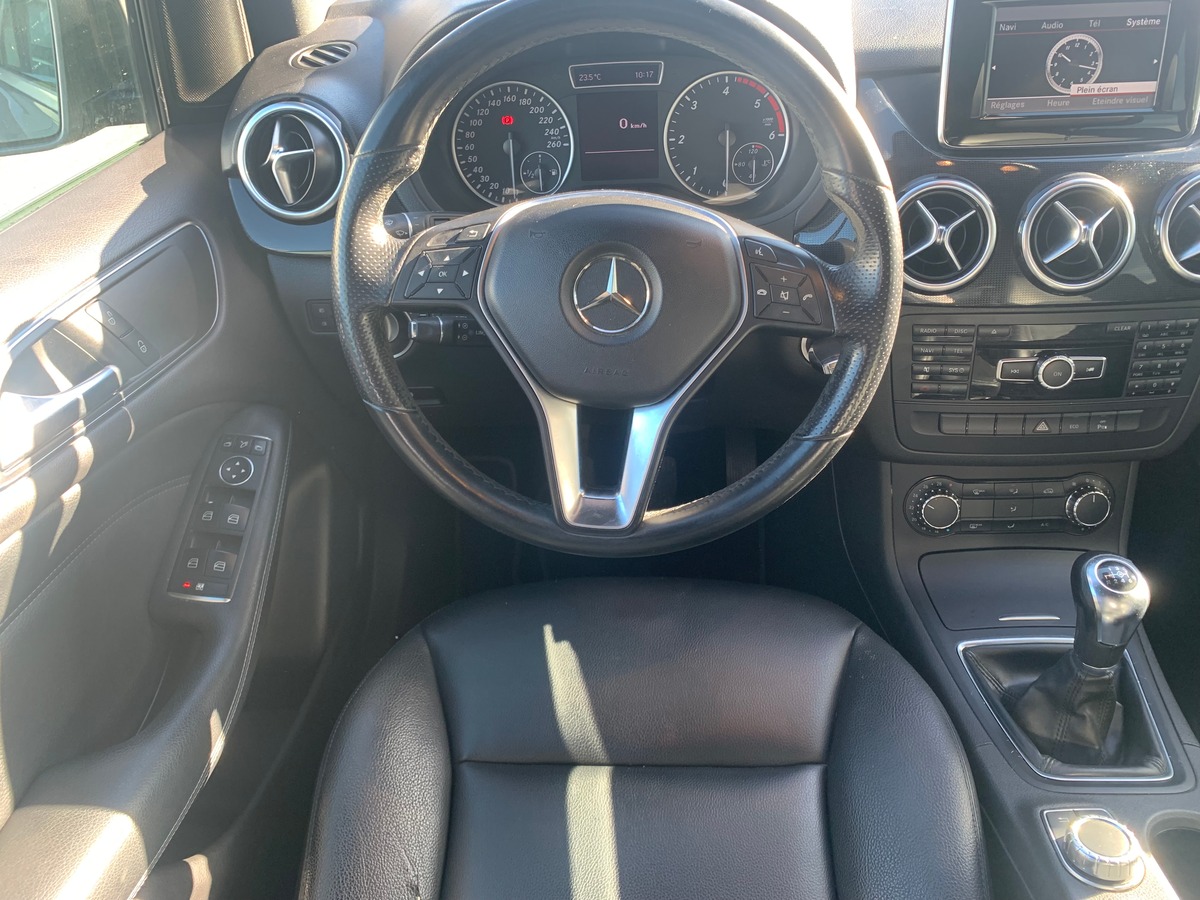 Mercedes-Benz Classe B 136 | Design | Toit ouvrant panoramique | Caméra | Cuir | Régulateur vitesse