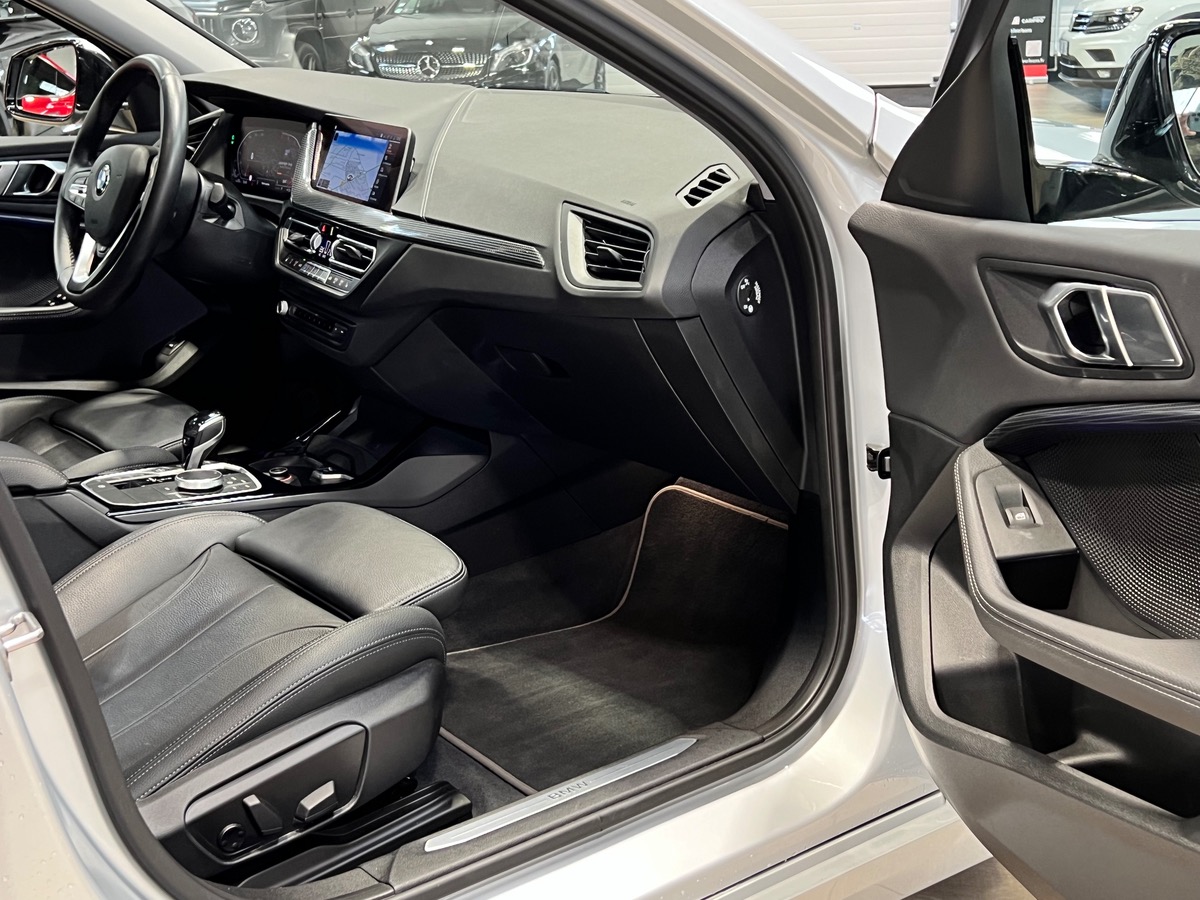 Bmw Série 1 (F40) 118i 5p 140CV SPORT + OPTIONS f