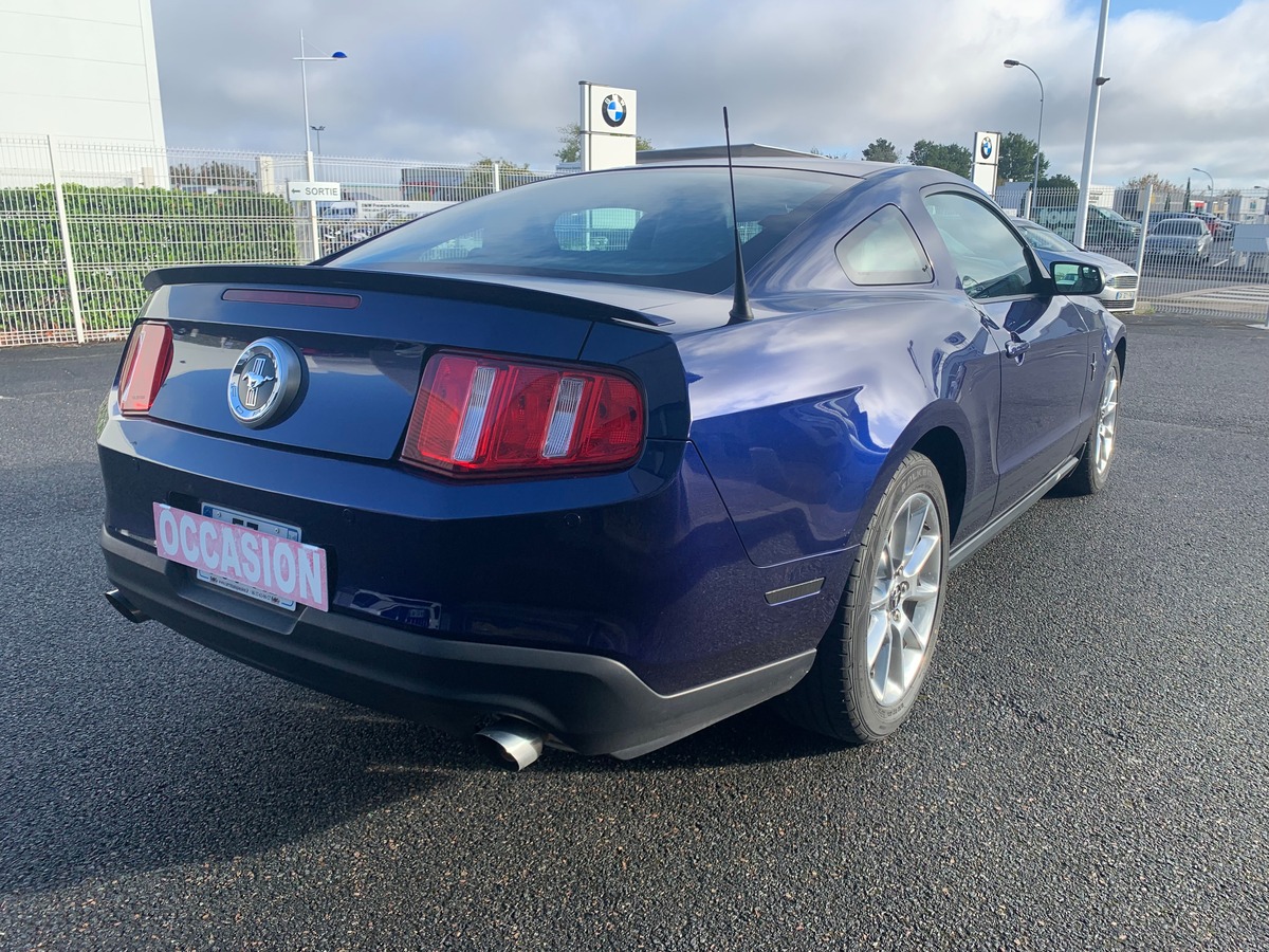 Ford Mustang 304 chevaux | V6 3.7L | Intérieur CUIR | Couleur Bleu Kona | Boite manuelle 6 vitesses