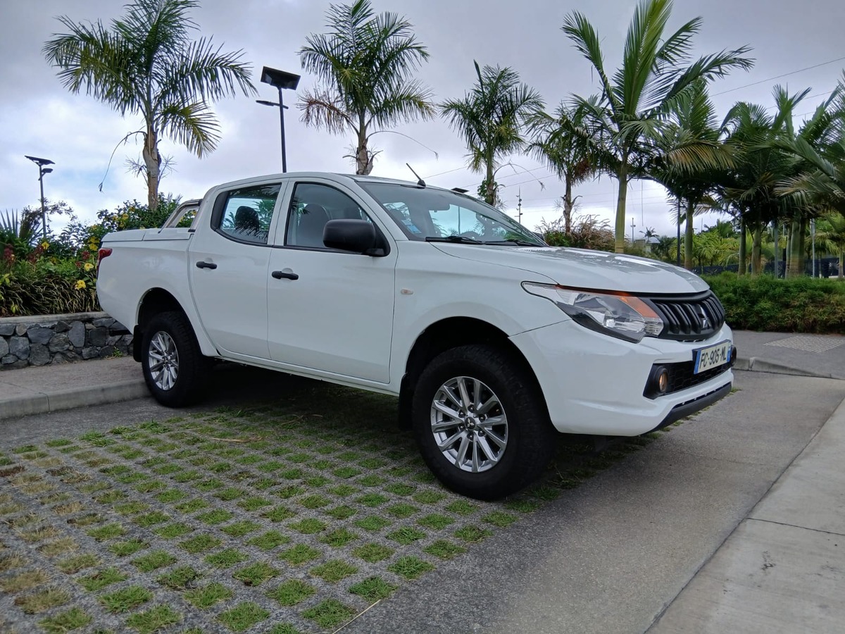 Mitsubishi L200 PICK-UP 4X4