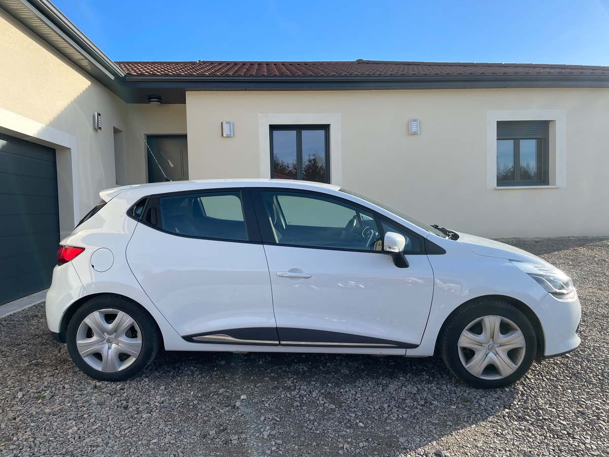 RENAULT Clio IV 1.5 dCi (75 ch)
