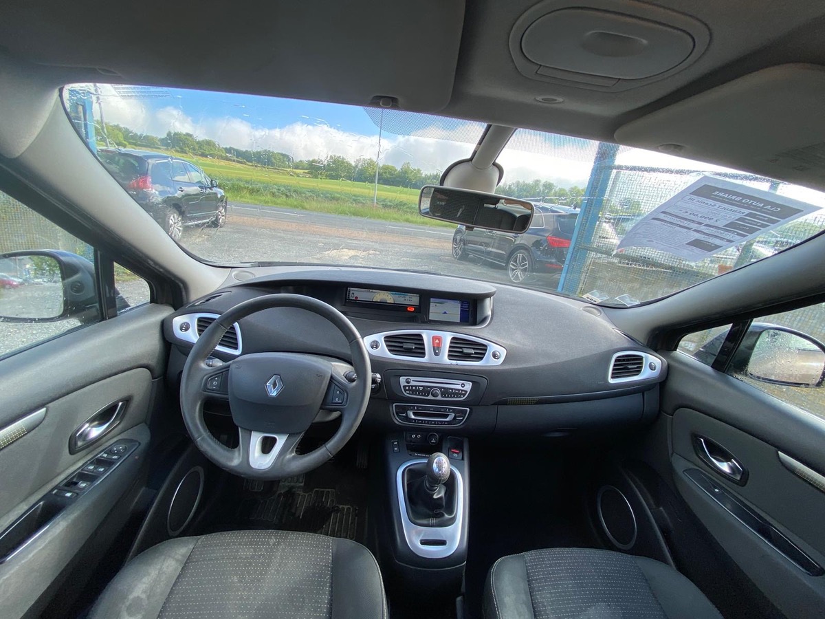 RENAULT Scenic III 1.9 dci 130cv petit prix bon état 