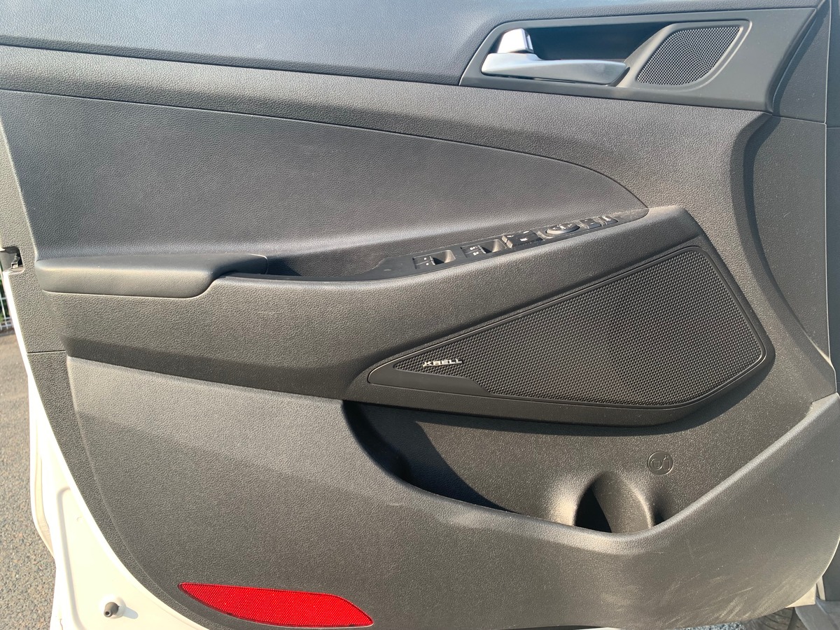 Hyundai Tucson 136 | Premium | Toit panoramique | Caméra recul | Siéges chauffants | Apple car Play
