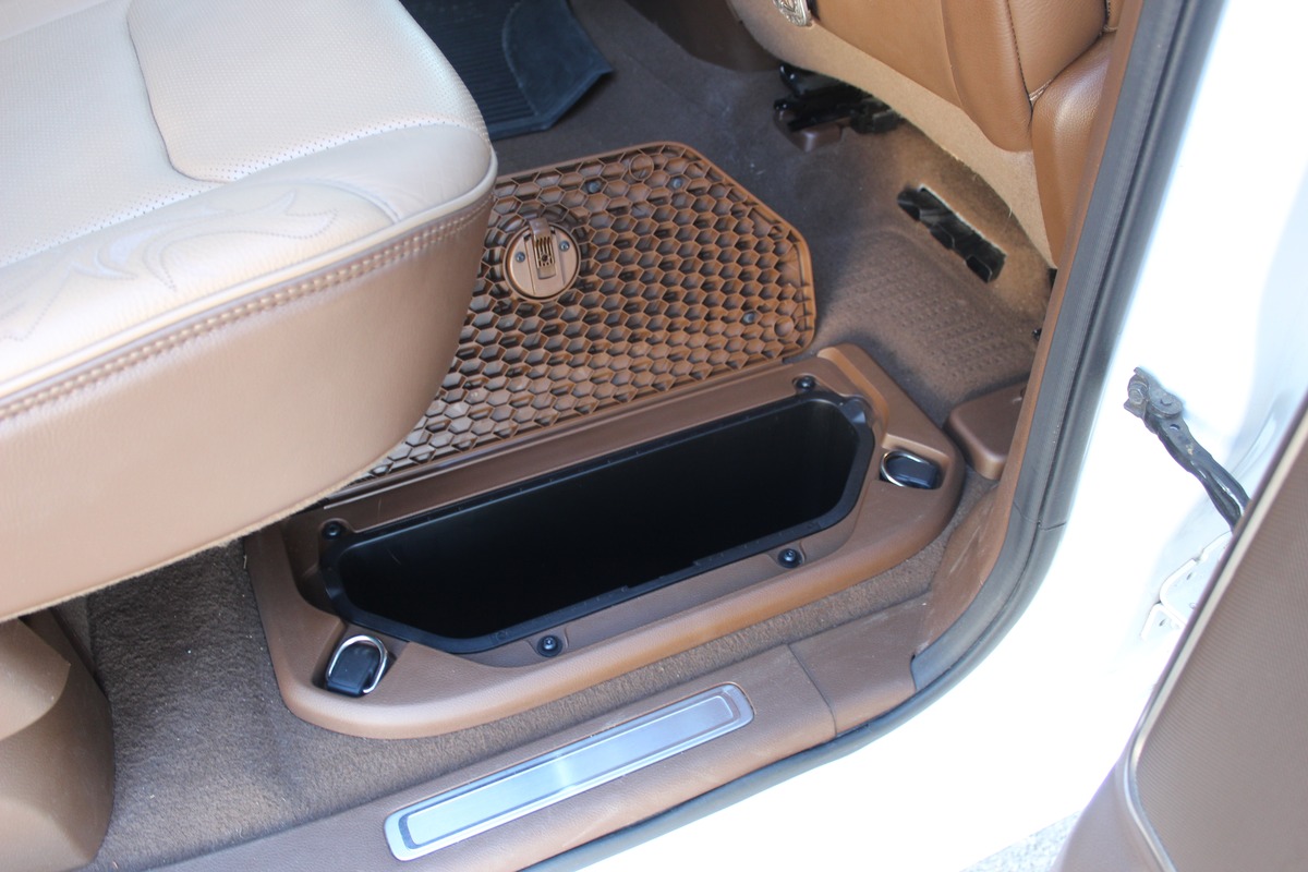 Dodge RAM CREW CAB 1500 5.7 V8 396 ch LARAMIE EDITION LONGHORN / RAM BOX / CARPLAY / ATTELAGE / E85