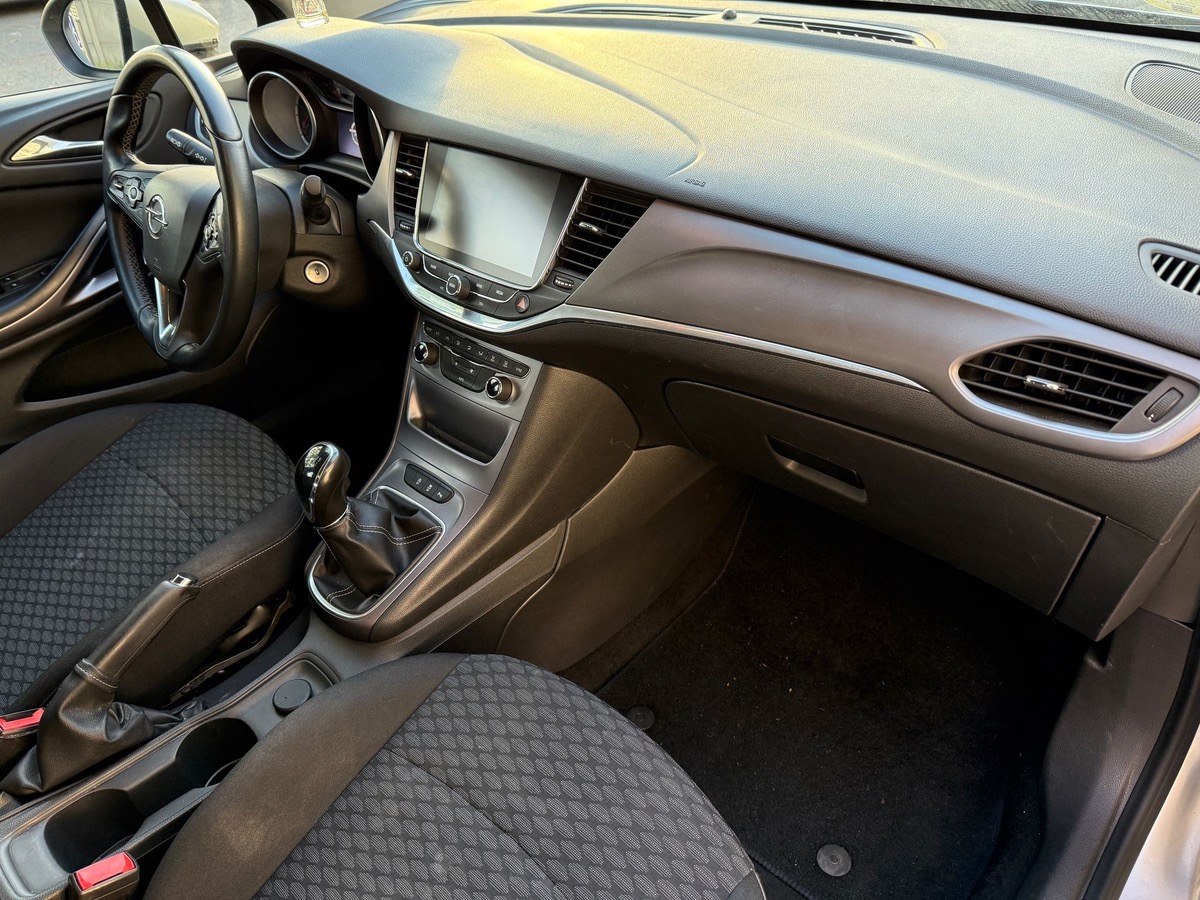 Opel Astra 1.6 CDTI 110 CV Business 4XCB
