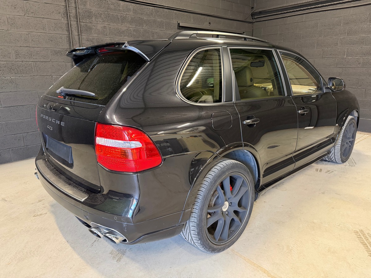 Porsche Cayenne GTS 4.8 V8 TIPTRONIC / TOIT OUVRANT / SIEGES AV CHAUFFANT / HAYON ELECTRIQUE