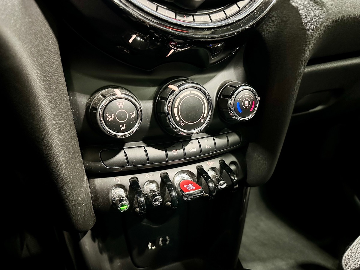 Mini Mini III (F55) One 1.2 102 Edition Shoreditch 5P b