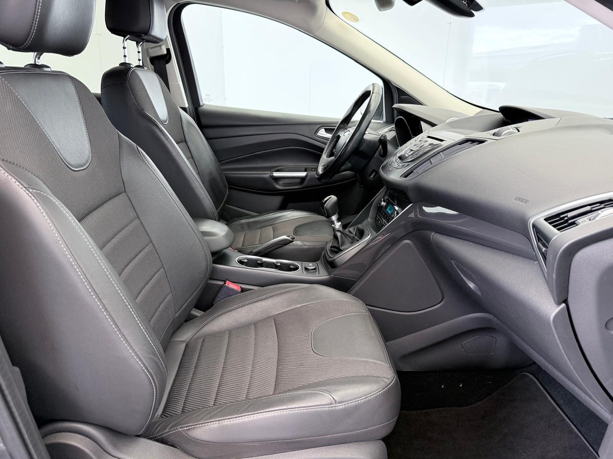 Ford Kuga 2.0 TDCI 136   4x2  Titanium Première main