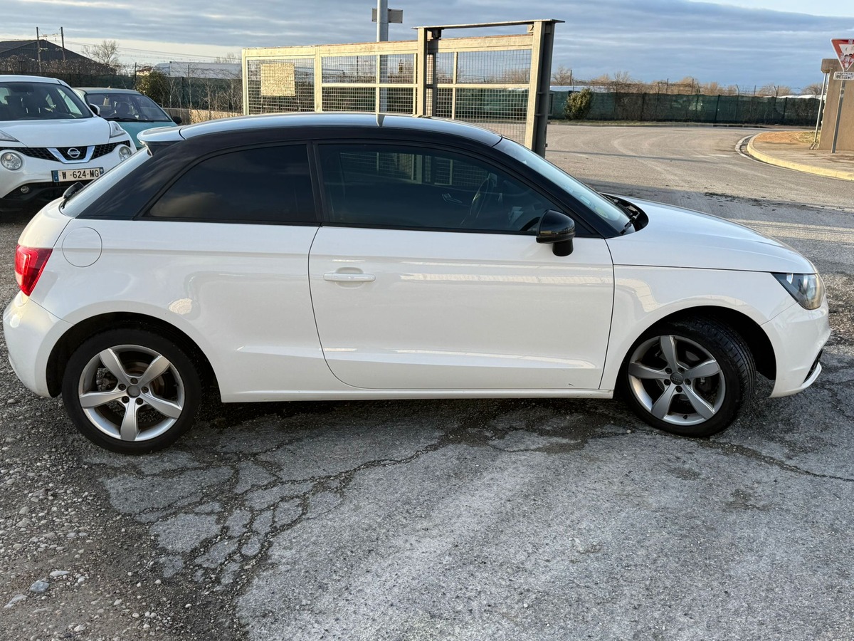 Audi A1 Sportback 3 Portes 1.6 TDI 90 Ch EXCELENTE ETAT GARANTIE 12 MOIS