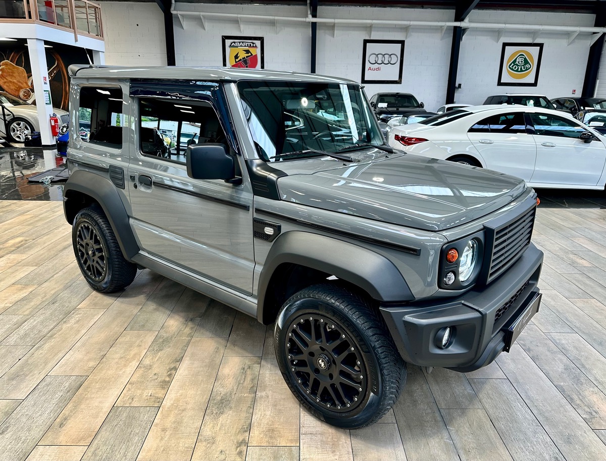 Suzuki Jimny II 1.5 VVT 102 Privilege AllGrip BVM5 1ère Main FR j