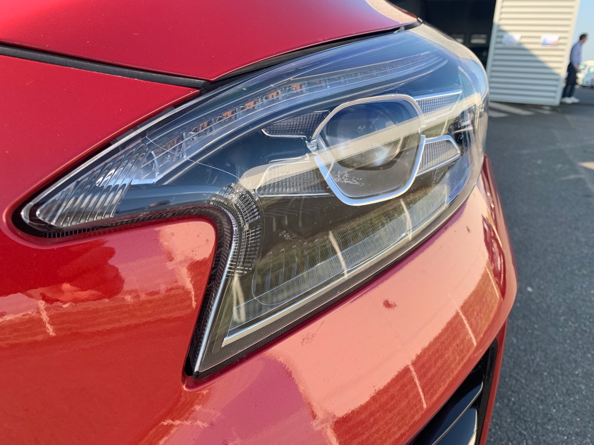 Kia XCeed 141 |Premium | Toit ouvrant | Siéges chauffants climatisés | Caméra recul | Apple car Play