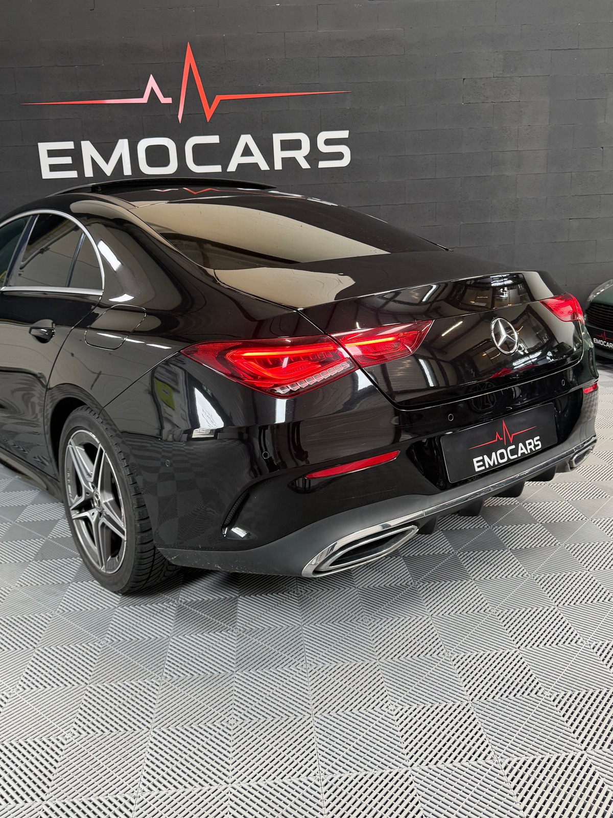 Mercedes Benz CLA 180D AMG LINE