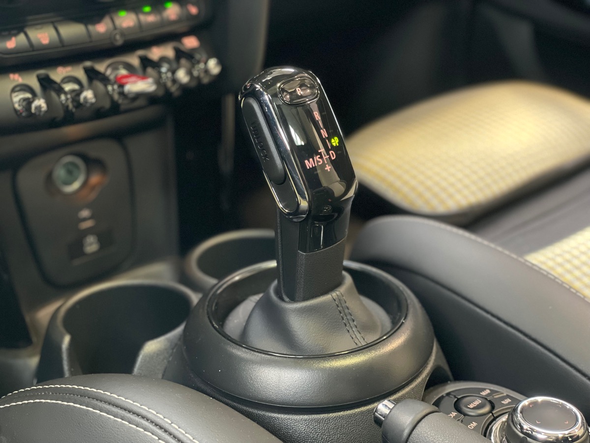 Mini Cooper S 5 PORTES 2.0 i DKG7 178 - TOIT OUVRANT/CARPLAY/SIEGES CHAUFFANTS - GARANTIE 2027