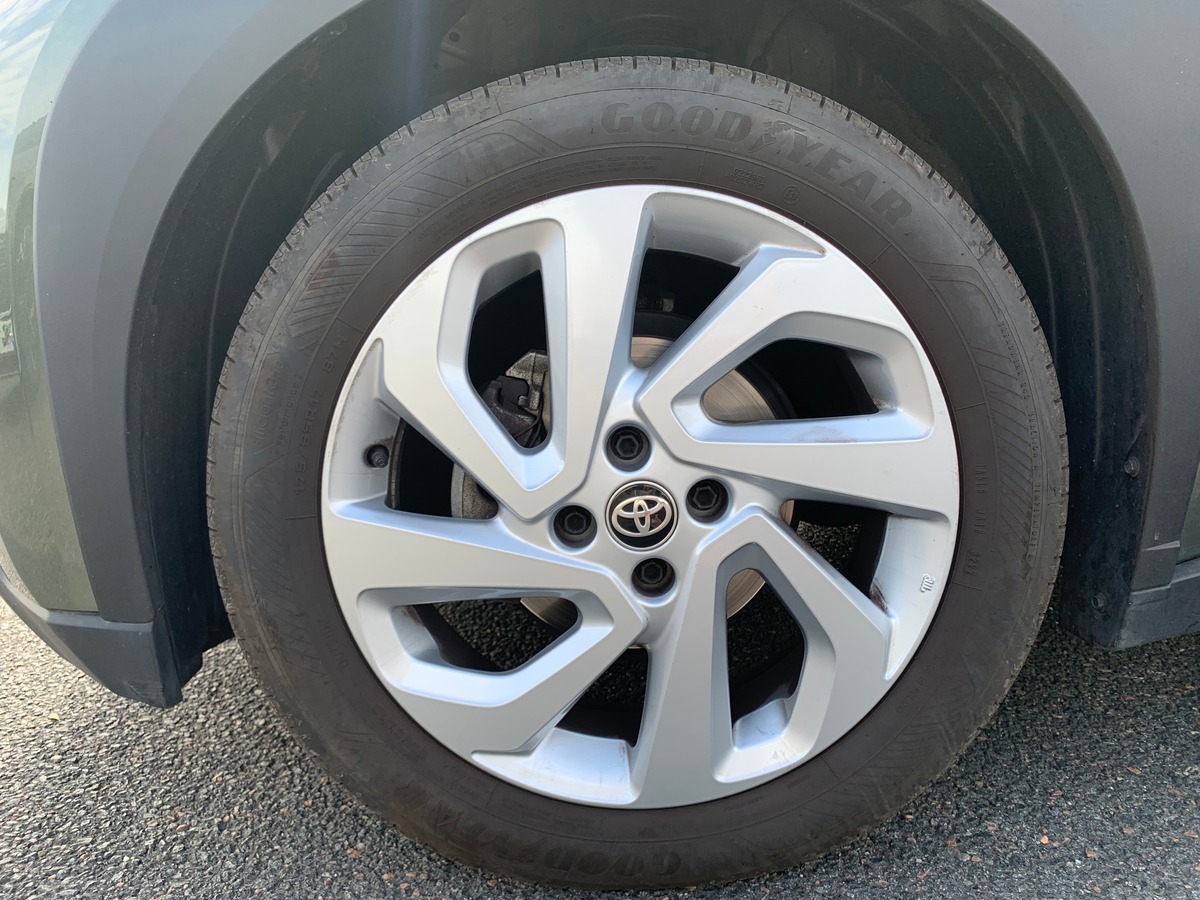 Toyota Aygo X 72 | Design | Apple car play | Régulateur | Climatisation | Ecran couleur tactile 8 "