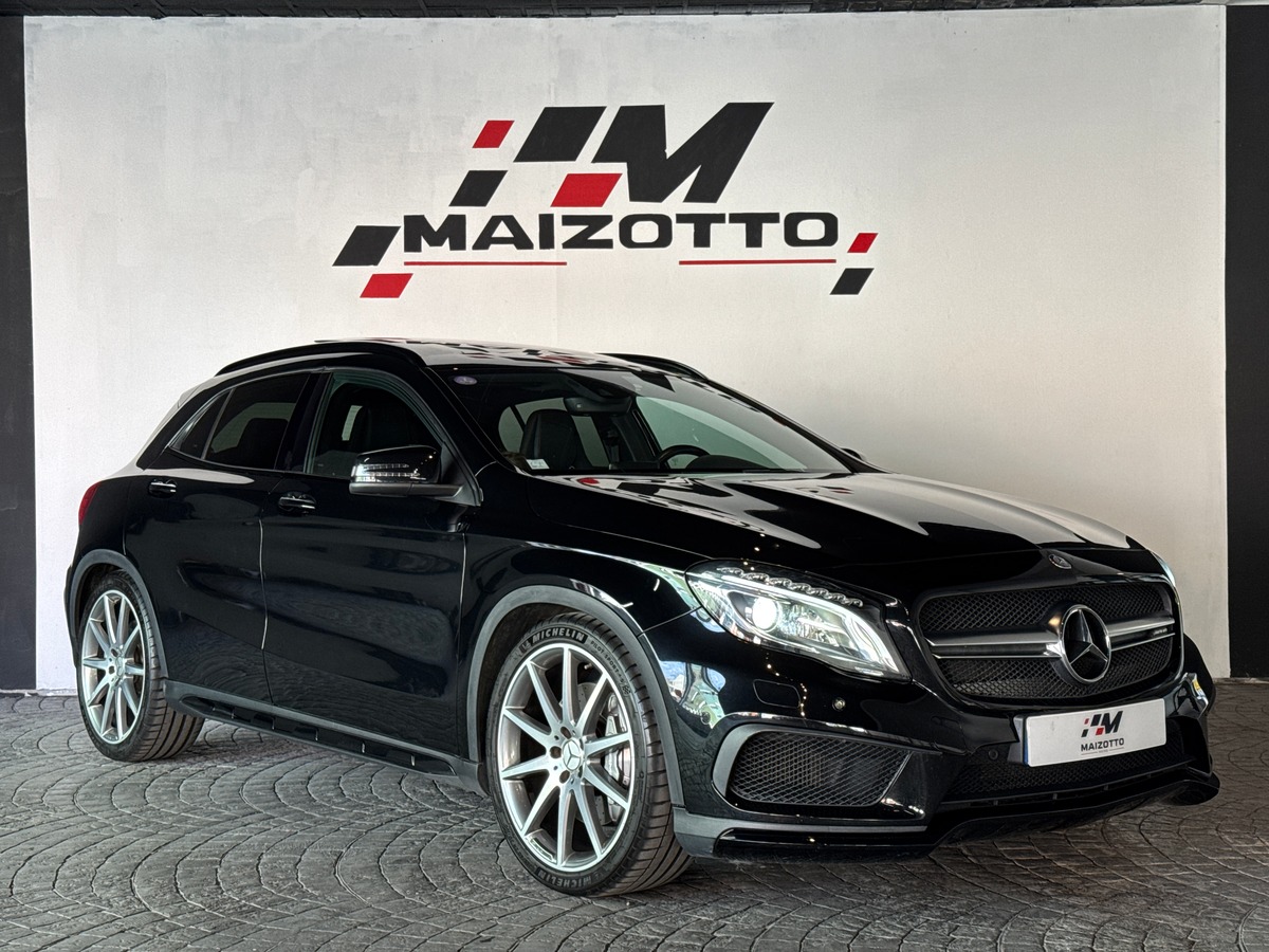 Mercedes-Benz GLA 45 AMG | Noir Cosmos | Toit Ouvrant | Sièges Perf | Keyless | Garantie 12 Mois