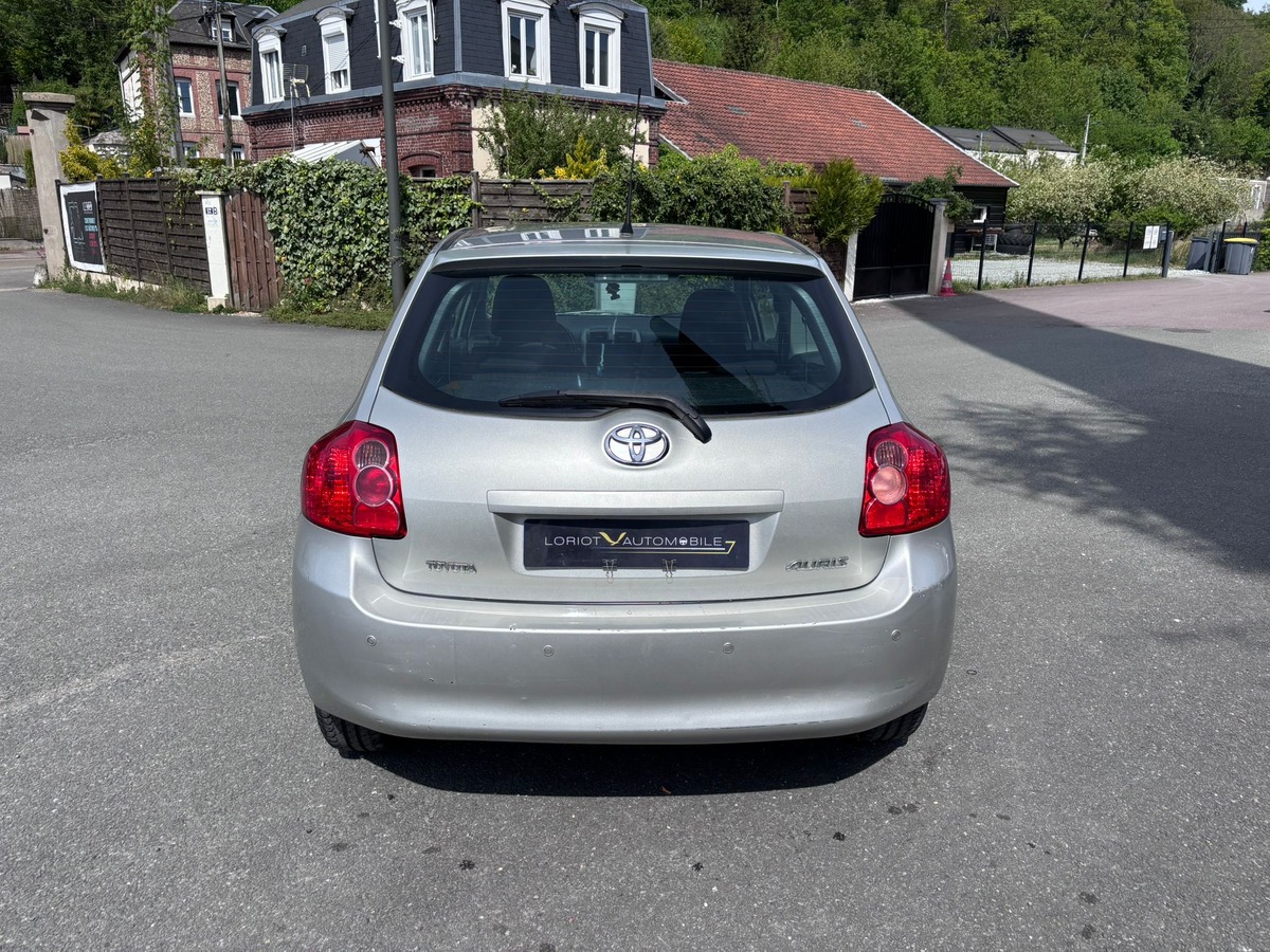 Toyota Auris 1.6i LUNA - Révisée - Garantie