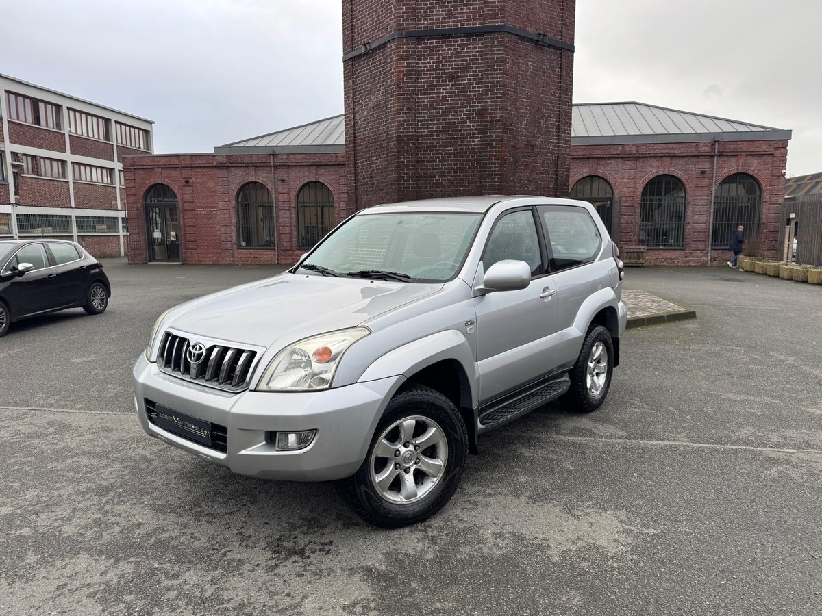 Toyota Land Cruiser KDJ125 D4-D 166 3 portes - Francais