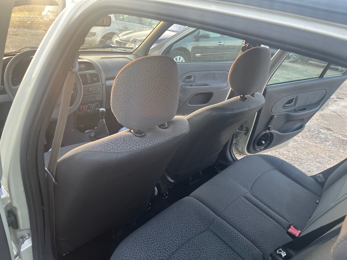 RENAULT Clio 1.5 dci