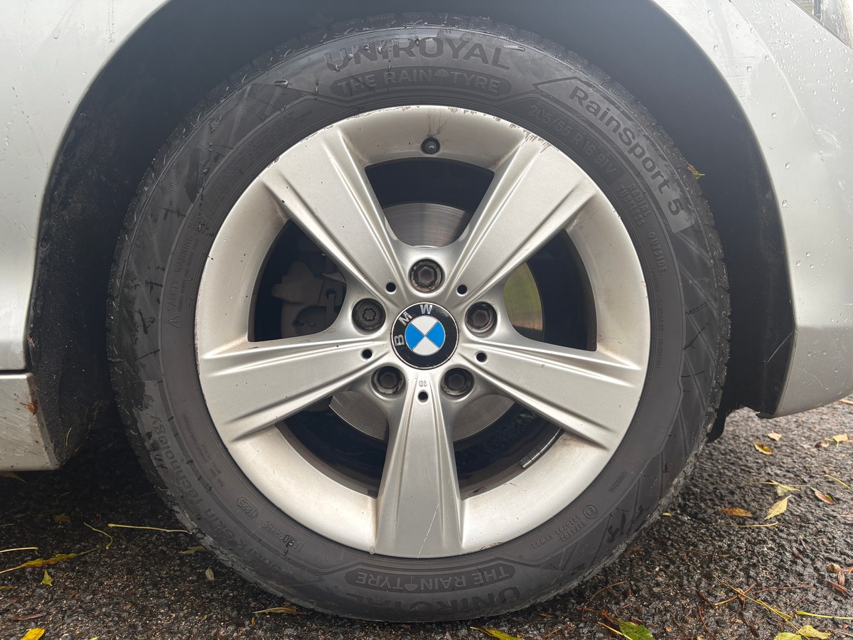 Bmw Série 1 118 d 143 ch - VERSION SPORT