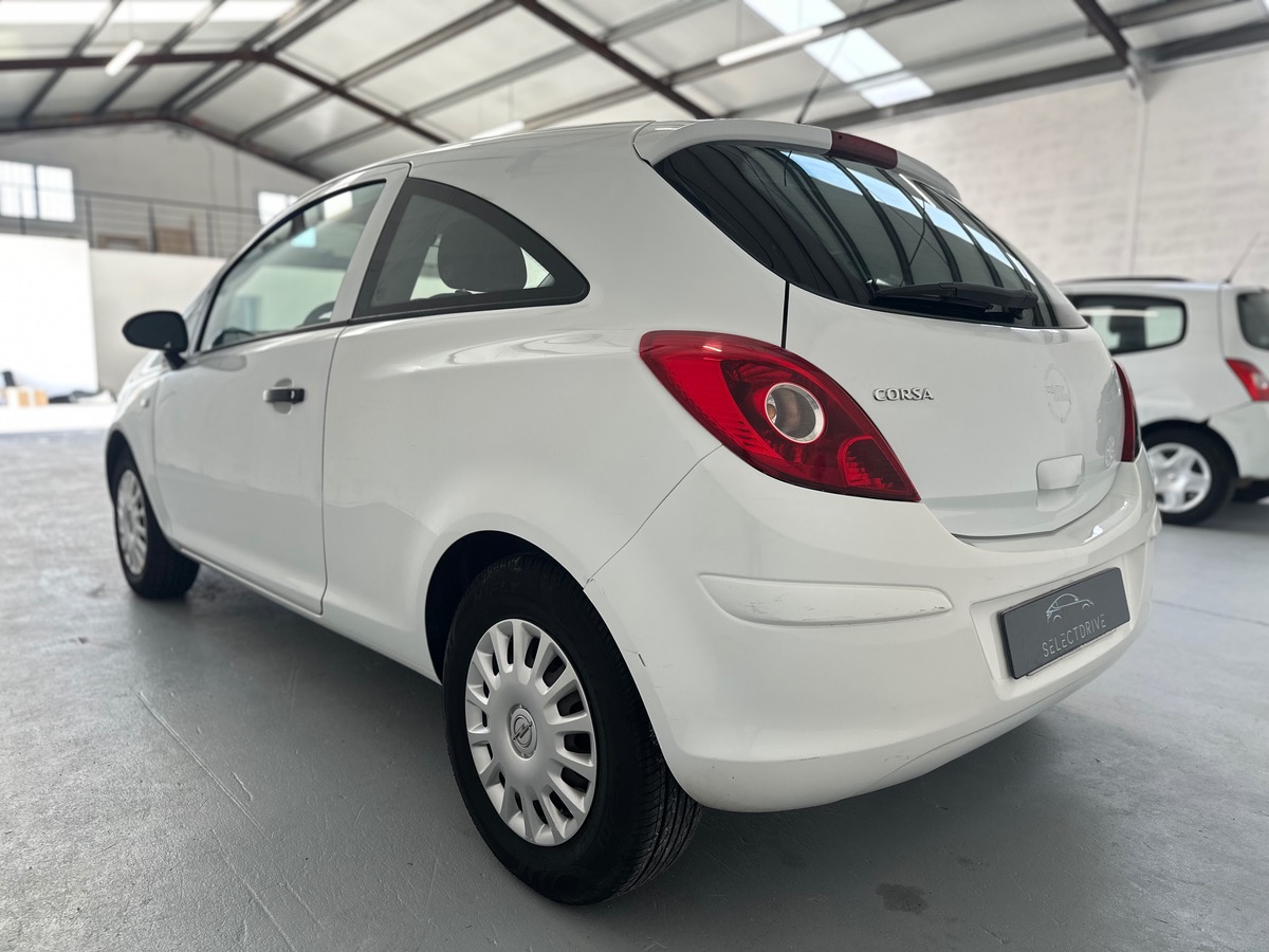 Opel Corsa IV (2) 1.0 65 COOL LINE 3P Garantie 12 mois