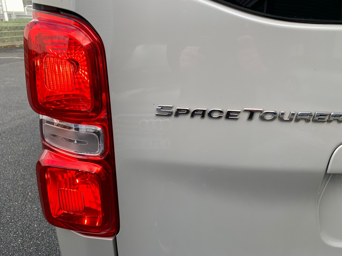 Citroën Spacetourer 120 ch | FEEL | 8 places | Attelage | Régulateur vitesse | Radar stationnement