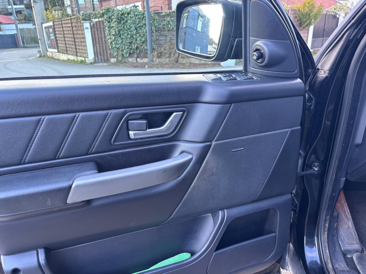 Land-Rover Range Rover Sport 3.6 TDV8 HSE 272-Révisé-Garantie