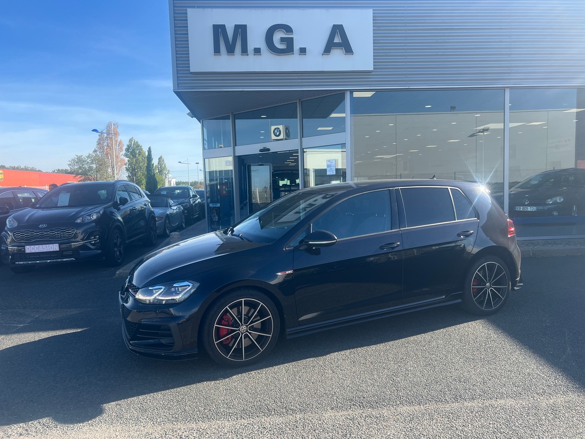 Volkswagen Golf GTI TCR | Stage 1 | Régulateur | Sièges chauffants | GPS | Ligne compléte Akrapovic