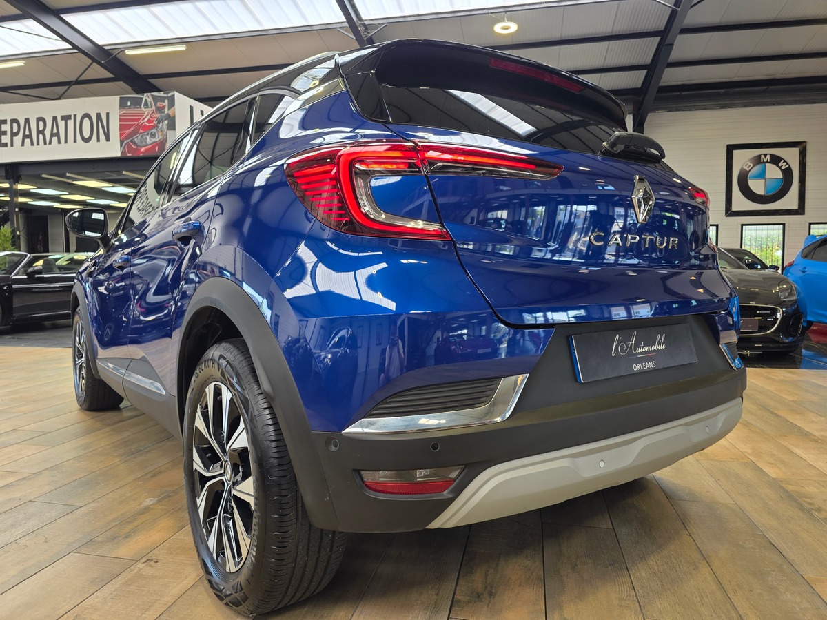 RENAULT Captur II 1.3 MILD HYBRID 140 EVOLUTION EDC // 5500KMS / CAMERA A