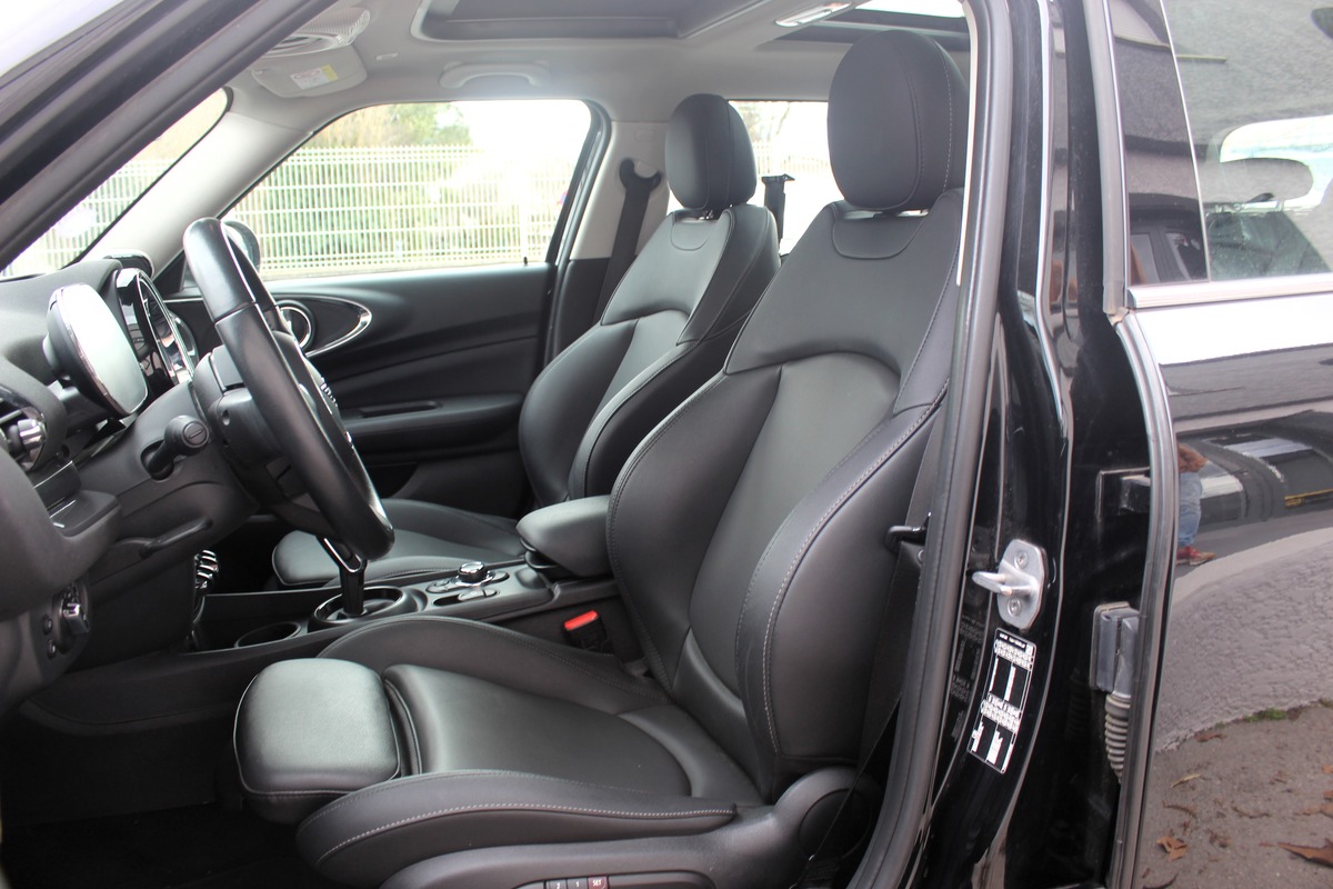 Mini Clubman III (F54) (2) 1.5 COOPER 136 ch EDITION PREMIUM PLUS BVA7 + TOIT OUVRANT + CARPLAY