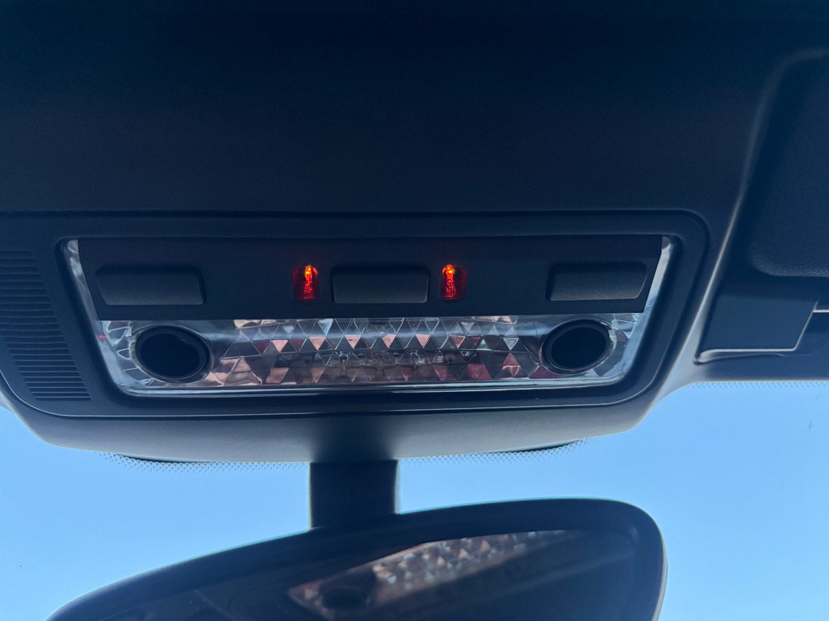 Bmw Z4 3.0si 265 ch | GPS | Volant et pommeau de vitesse M | Jantes 18'' | Climatisation | Cuir