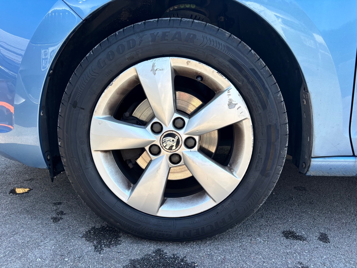 Skoda Rapid Spaceback 1.2 85 Ambition BVM5