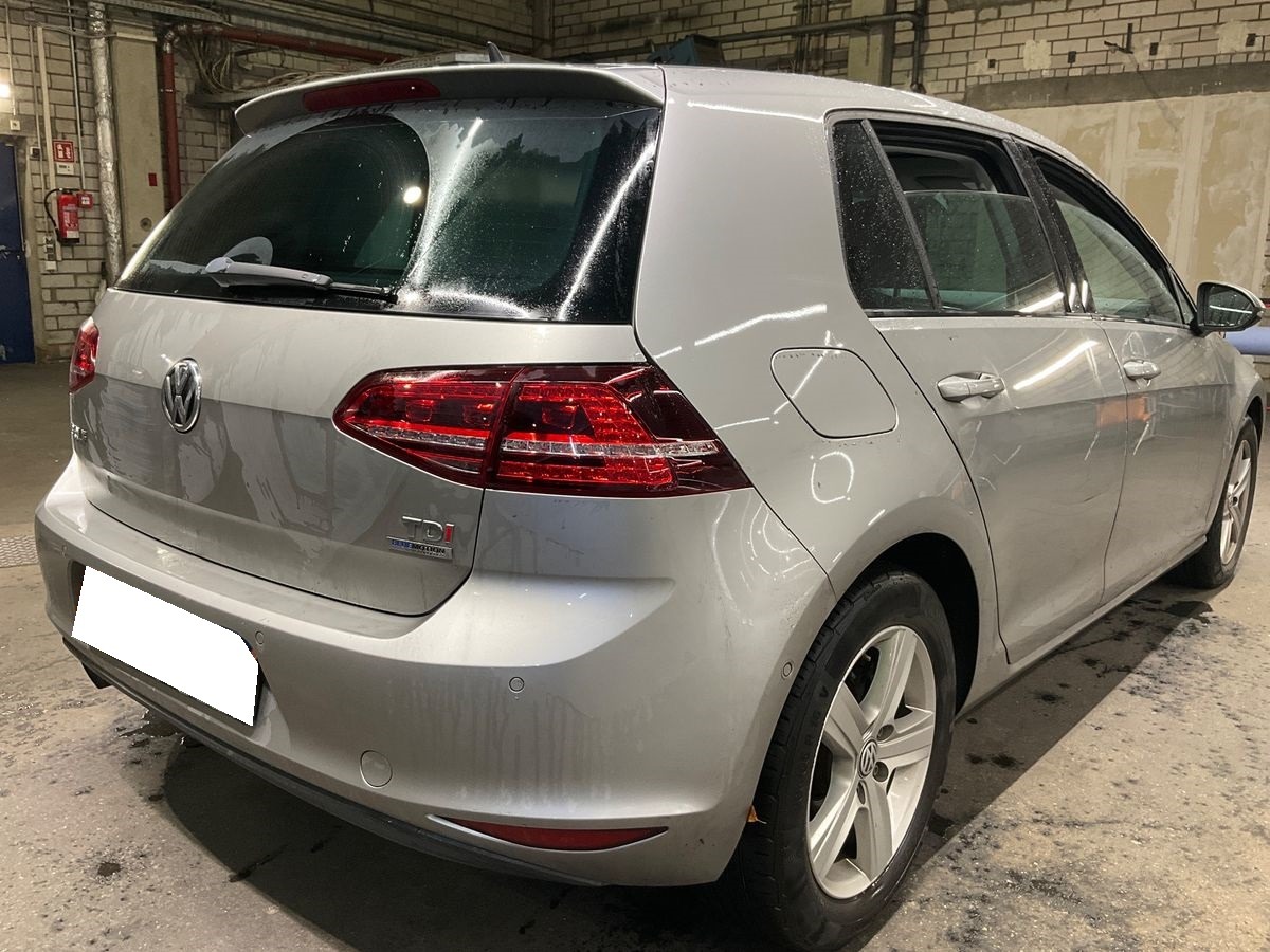 Volkswagen Golf VII 1.6 TDi 105 Confortline
