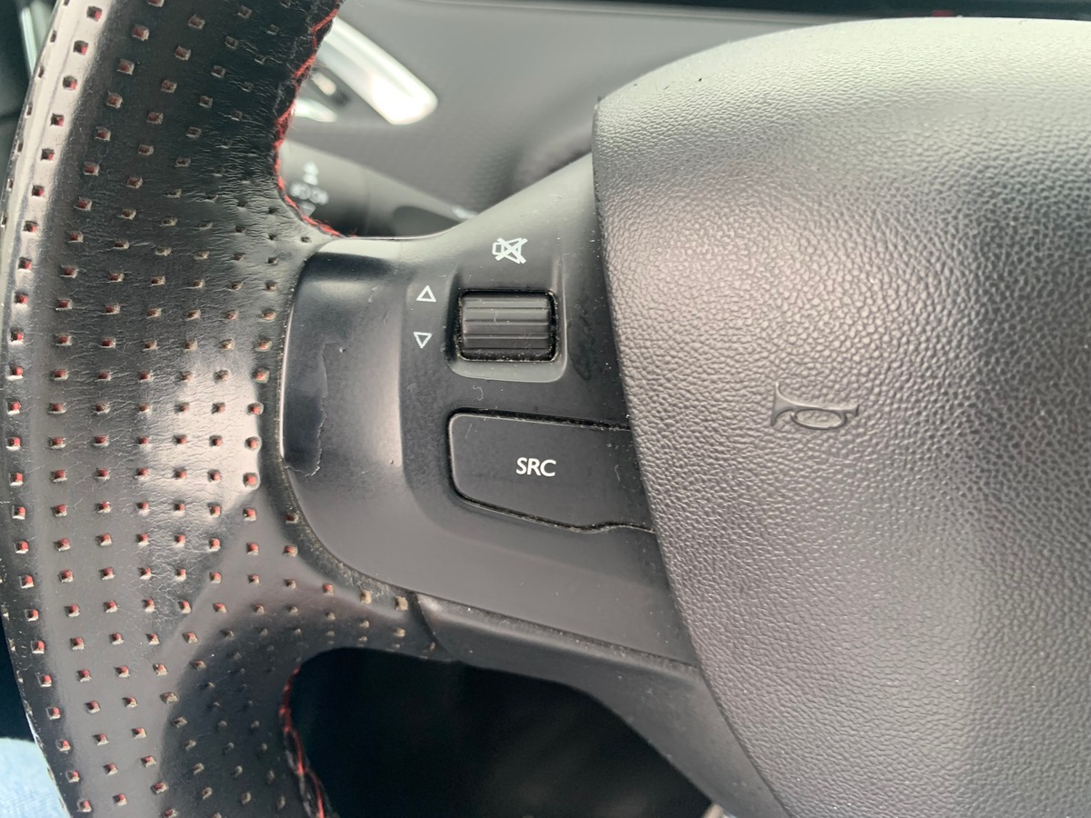 Peugeot 208 110 ch | GT Line | Régulateur de vitesse | Apple car Play Android Auto