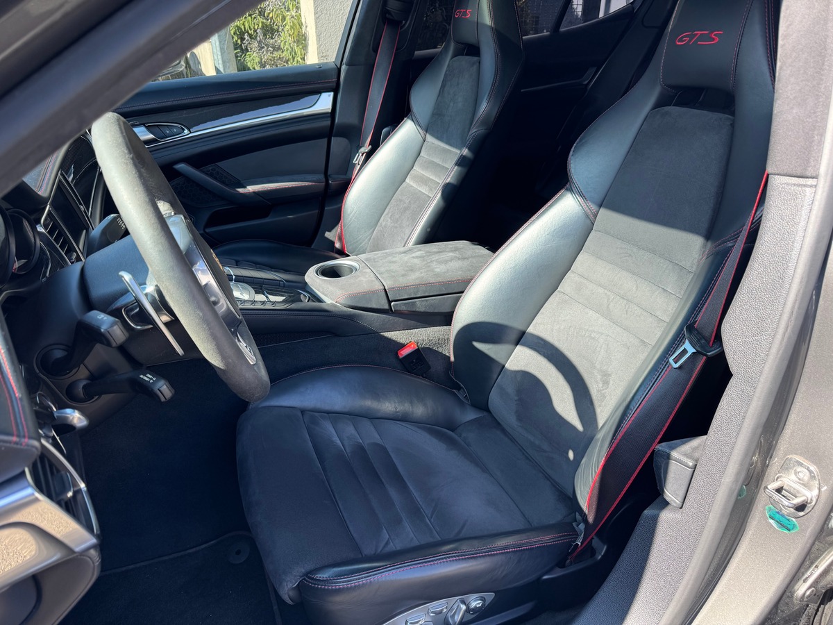 Porsche Panamera GTS
