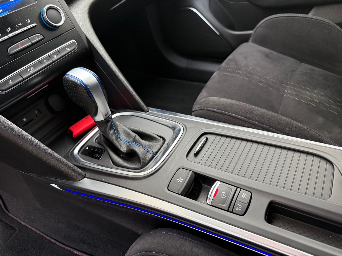 RENAULT Megane IV GT 1.6 TCE 205 EDC7