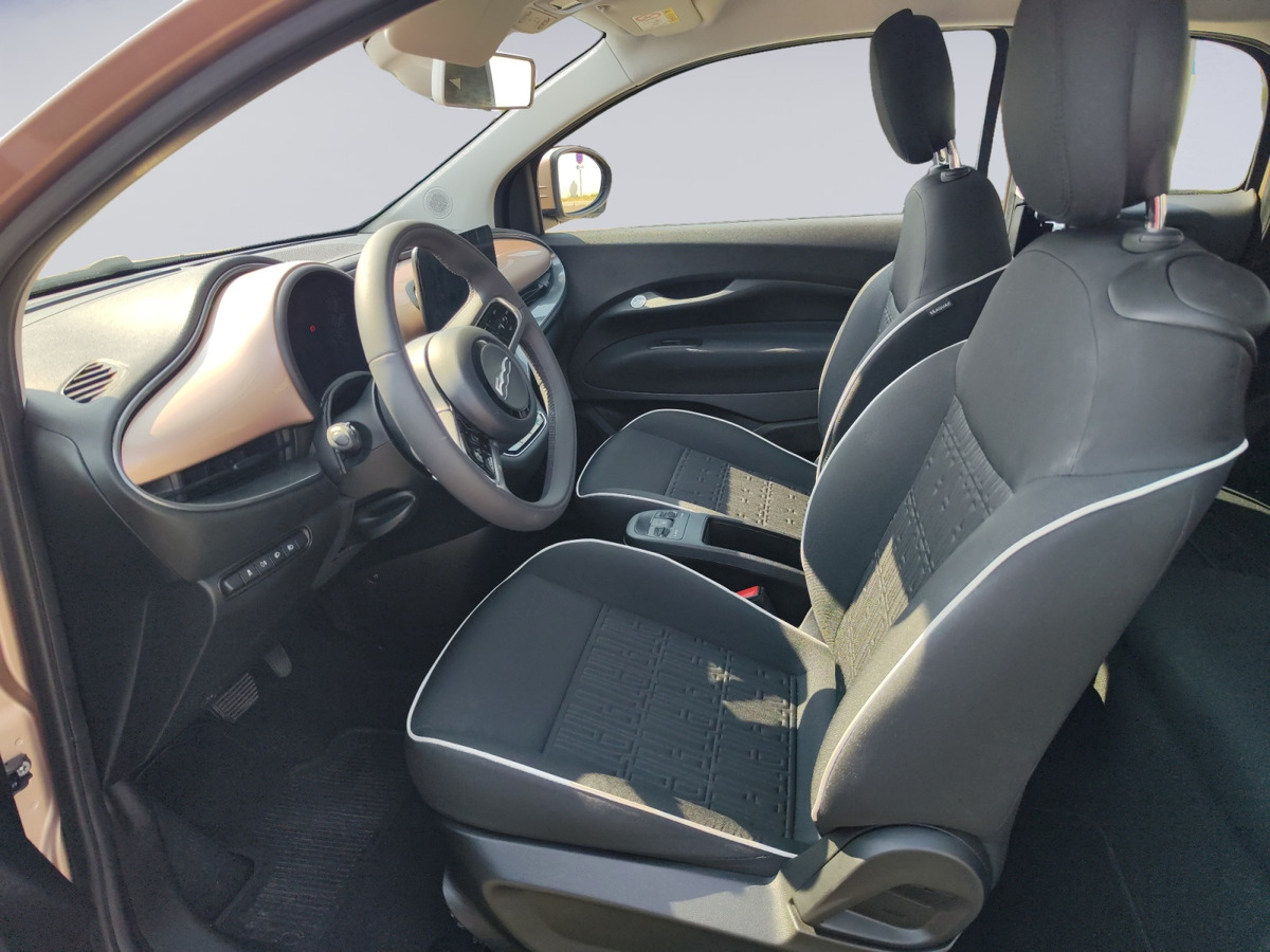 Fiat 500 Fiat 500e 42 kWh 118ch La Prima