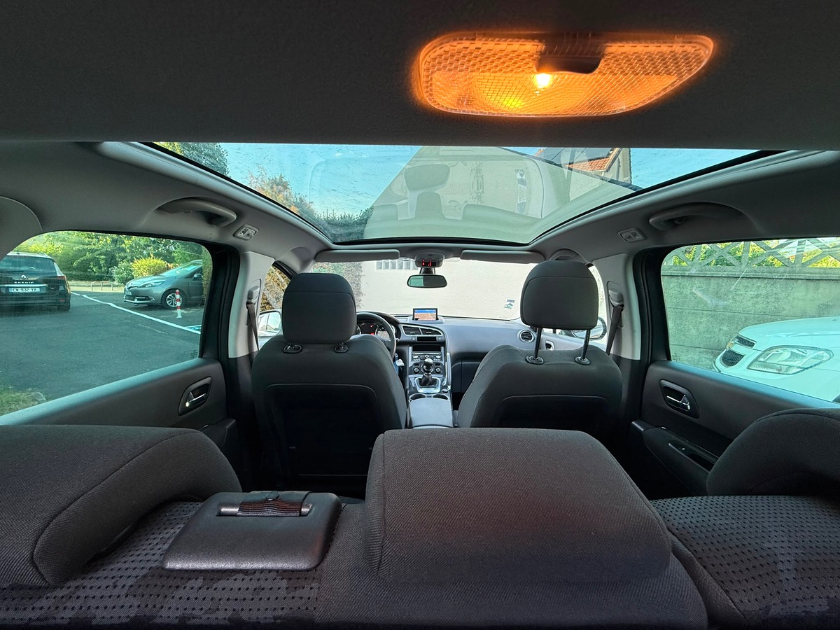 Peugeot 3008 1.6 HDI 115 CV allure garantie 6 mois