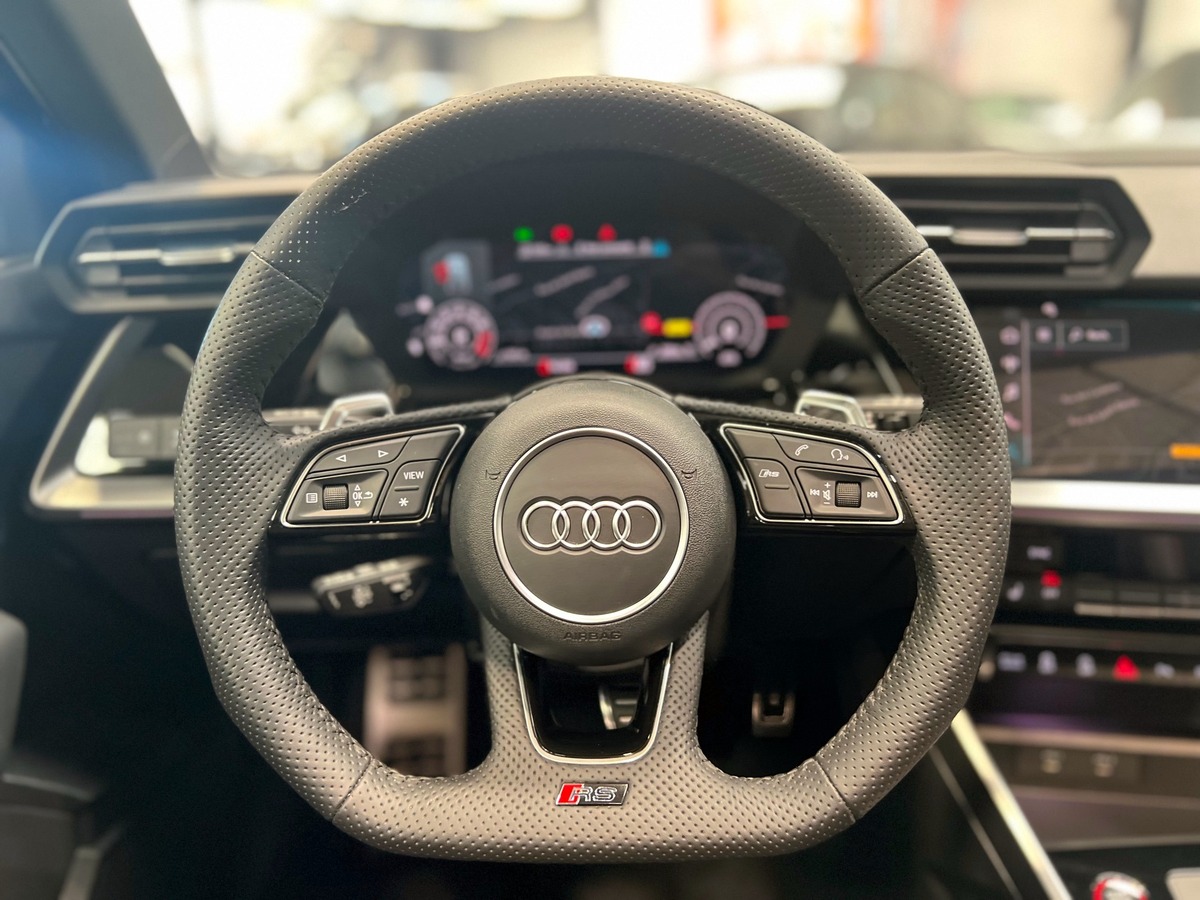 Audi RS3 Sportback QUATTRO 2.5L TFSi 400  S-TRONIC DAYTONA GREY 