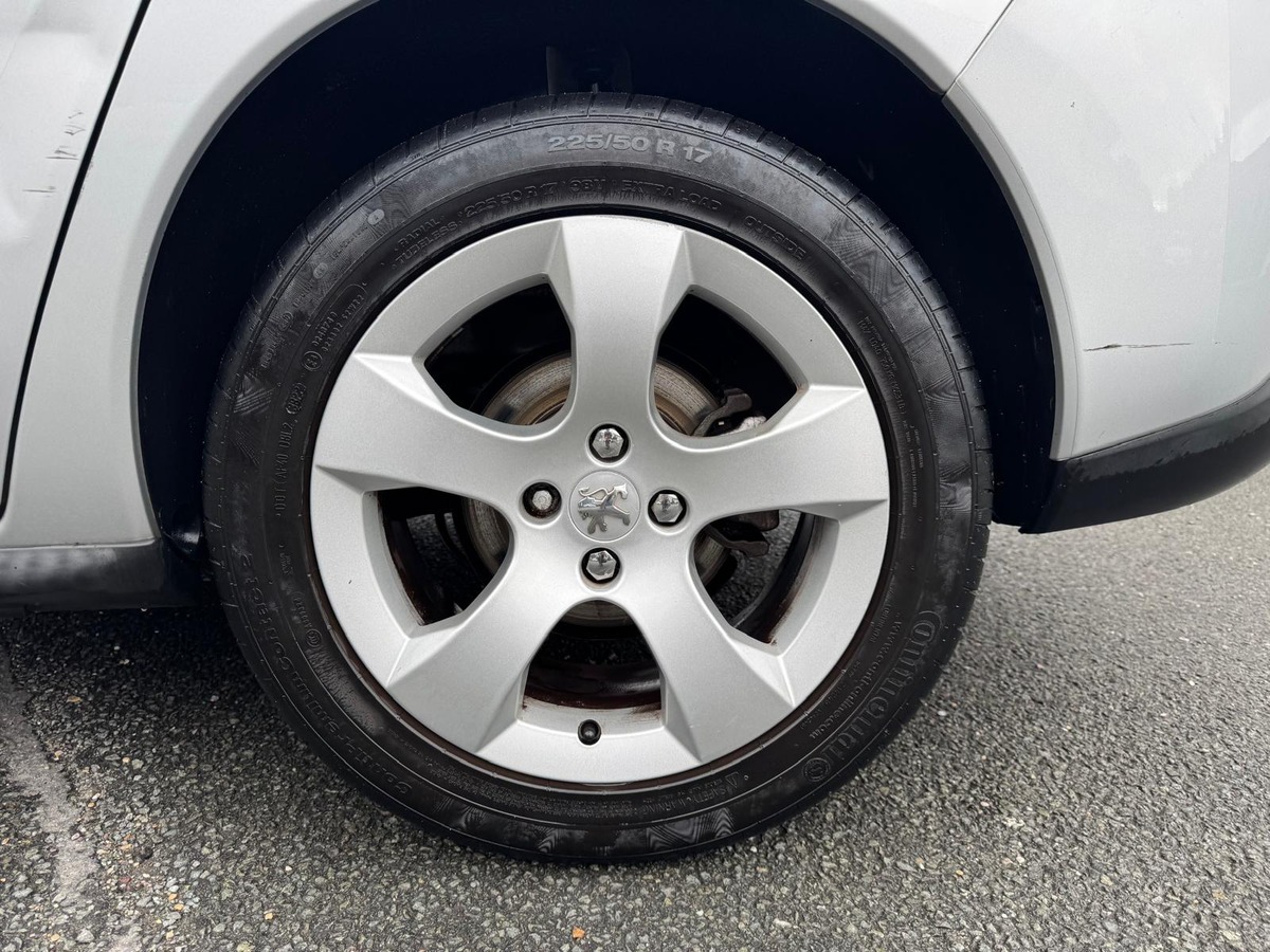 Peugeot 3008 1.6 HDi Access - ATTELAGE - Révisé - Garantie