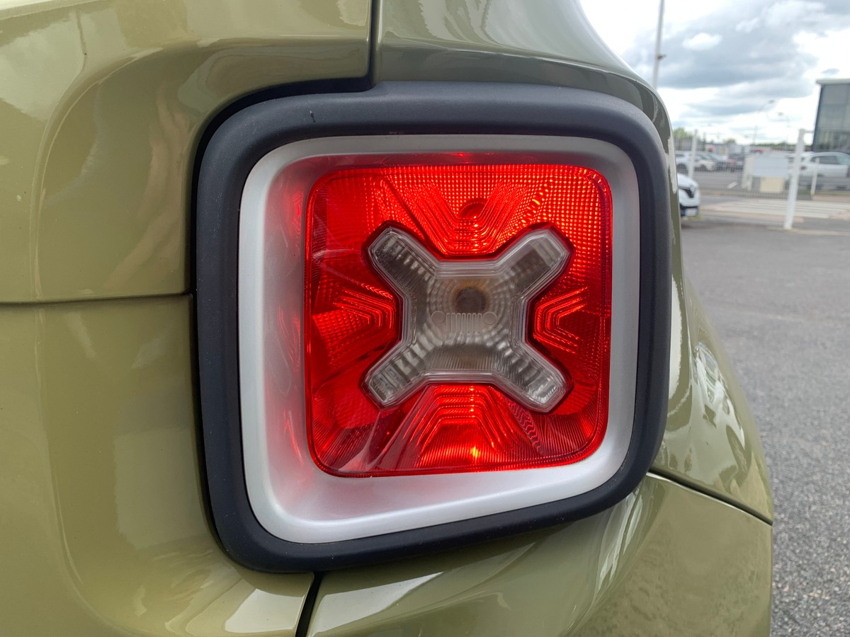 Jeep Renegade 120 chevaux | Régulateur de vitesse | Radar de recul | Bluetooth | Cuir | GPS
