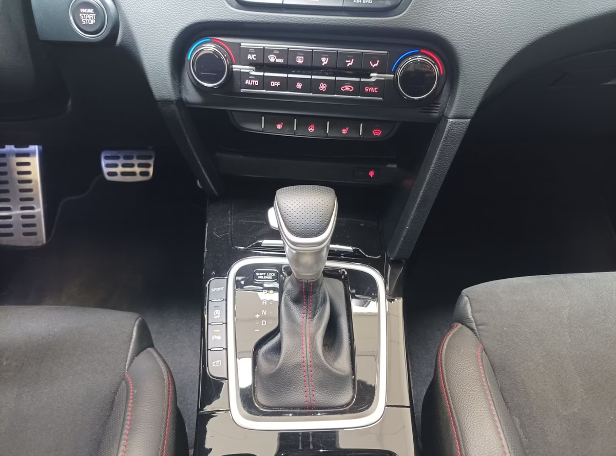 Kia ProCeed 1.6 T-GDI 204ch GT DCT7