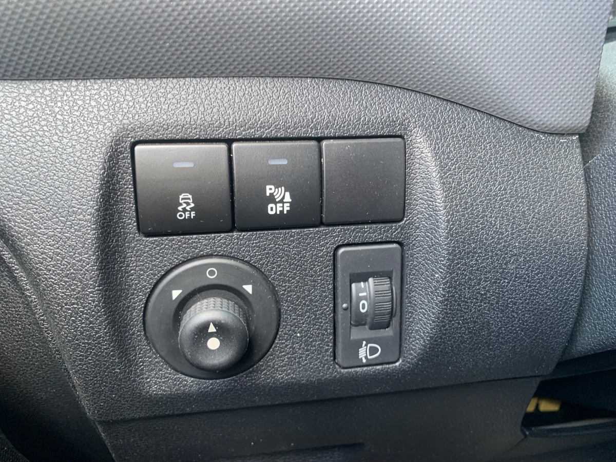 Peugeot Partner 90 chevaux | Régulateur de vitesse | Apple car play | GPS | Climatisation | 3 Places