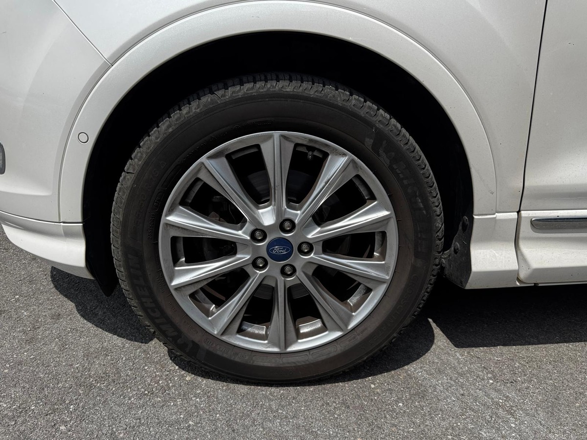 Ford Kuga 2.0 TDCI 150 VIGNALE BVM