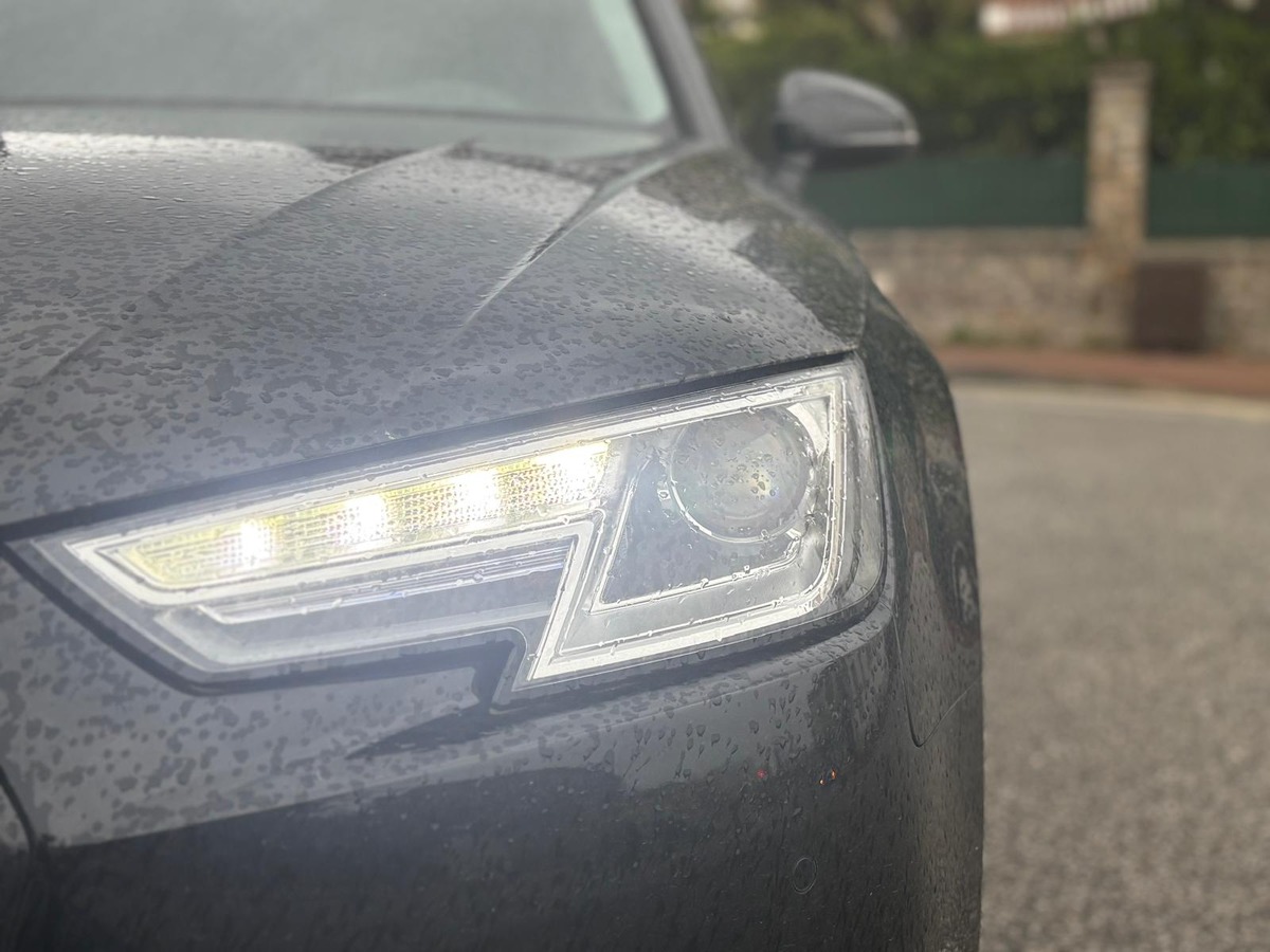 Audi A4 Quattro - 2.0 TDI - Design Luxe