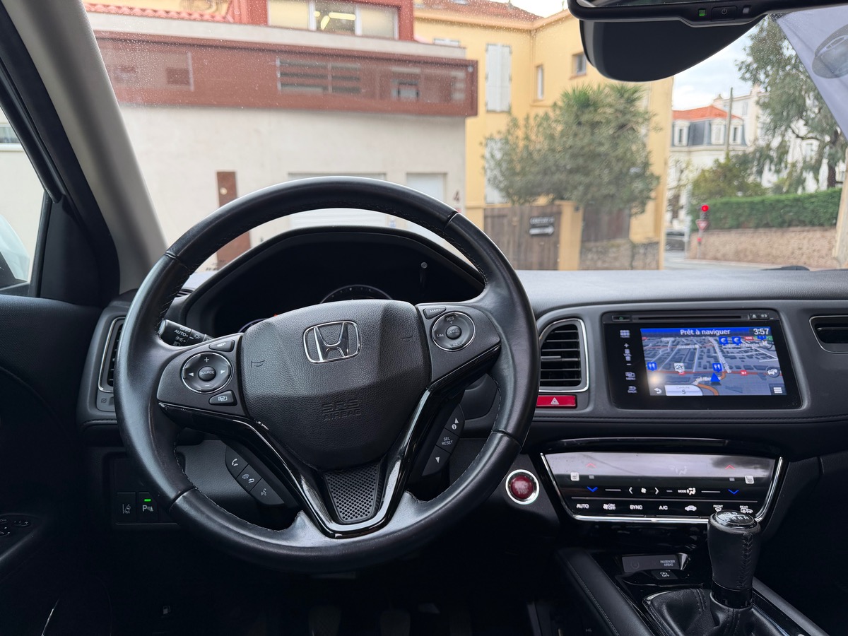 Honda HR-V 1.6 DTEC 120 CV / Toit Panoramique / Attelage / Phase 2/ GPS / Exclusive